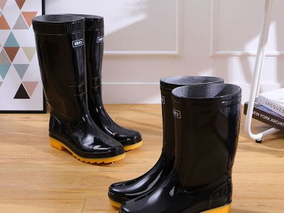 回力807男装中筒双色雨鞋